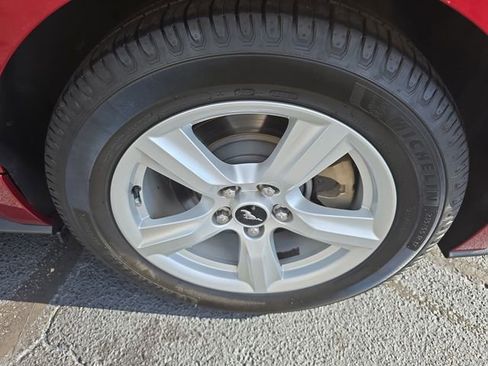 Used 2019 Ford Mustang Coupe image 33