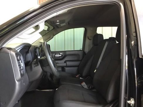 Used 2020 Chevrolet Silverado 1500 Custom w/ Custom Value Package image 31