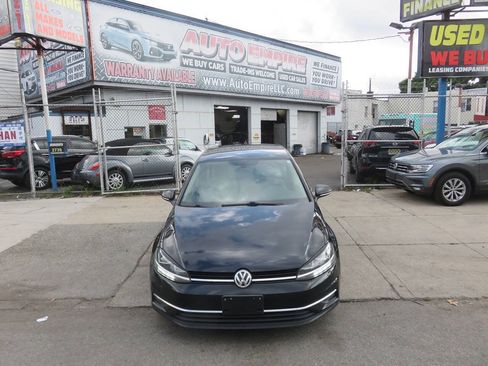 Used 2019 Volkswagen Golf S FWD image 6