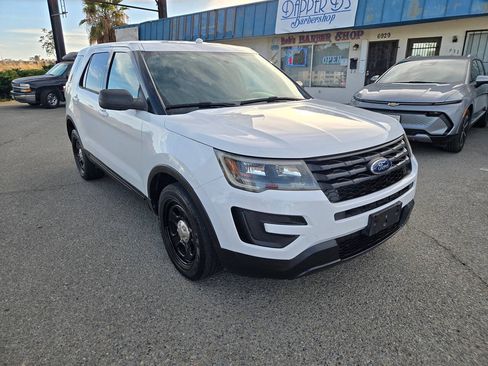 Used 2017 Ford Explorer 4WD Police Interceptor image 10
