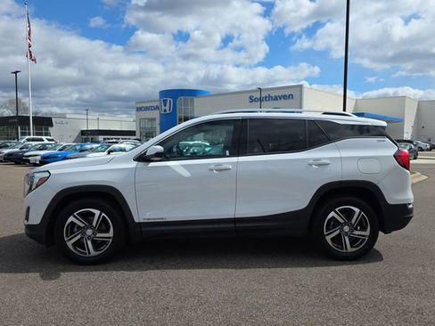 Used 2020 GMC Terrain SLT image 6