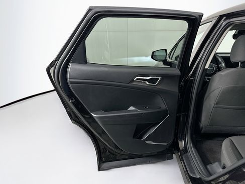 Used 2025 Kia Sportage LX image 25