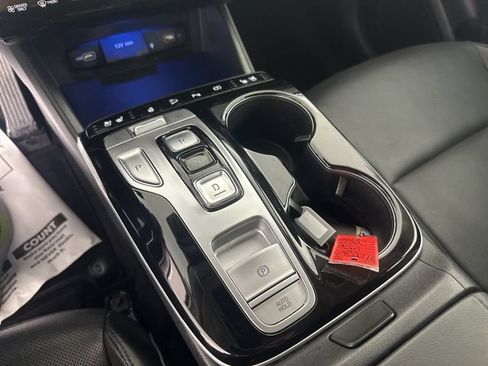 Used 2022 Hyundai Tucson Limited AWD/4WD image 16