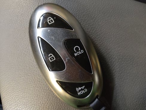 Used 2025 Hyundai Elantra Sport FWD image 32