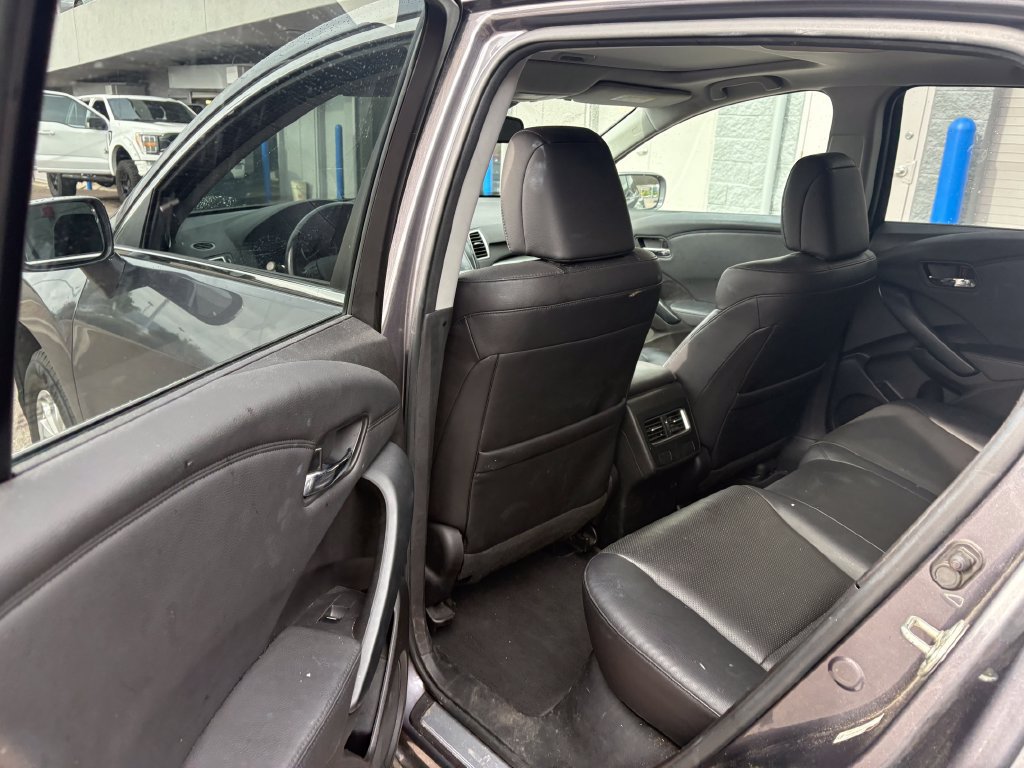 Used 2017 Acura RDX w/ Tech & AcuraWatch Plus Pack AWD/4WD image 27