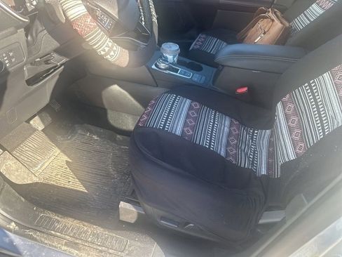 Used 2022 Ford Escape SEL w/ Class II Trailer Tow Package image 8