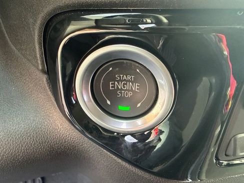 Used 2024 GMC Sierra 2500 SLE w/ SLE Convenience Package image 30