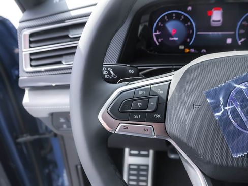 New 2026 Volkswagen Atlas Cross Sport SEL R-Line image 25