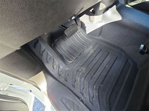 New 2026 Chevrolet Silverado 1500 W/T image 33