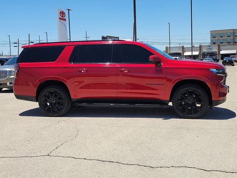 Used 2023 Chevrolet Suburban RST w/ Luxury Package AWD/4WD image 5