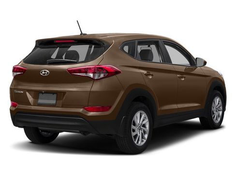 Used 2017 Hyundai Tucson SE image 2