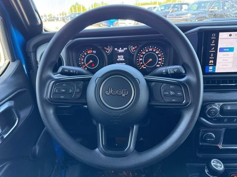 Used 2024 Jeep Wrangler Unlimited Sport AWD/4WD image 29