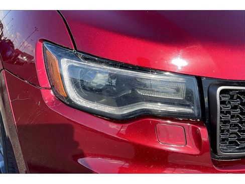 Used 2019 Jeep Grand Cherokee Limited X image 28