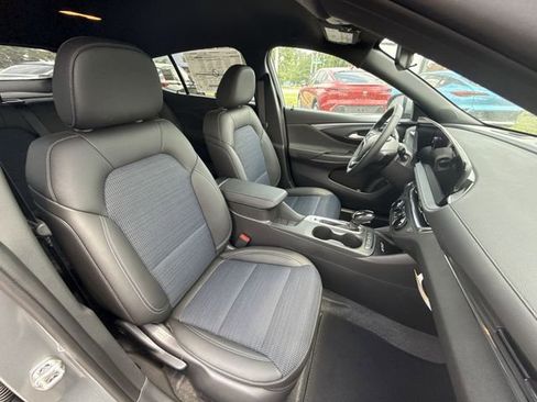 New 2026 Buick Envista Sport Touring w/ Convenience I Package FWD image 23