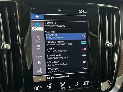 Used 2021 Volvo S60 T5 Momentum image 24