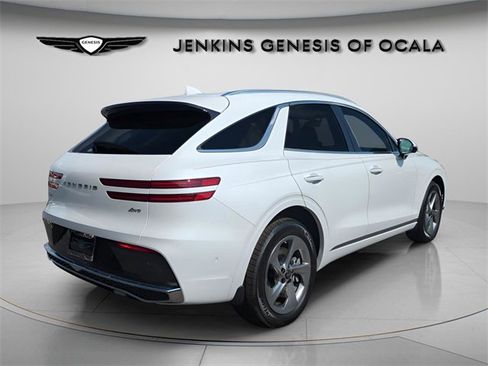 Used 2026 Genesis GV70 2.5T Advanced image 5