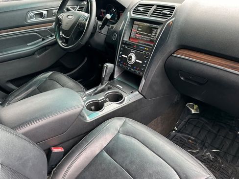 Used 2016 Ford Explorer Limited AWD/4WD image 18