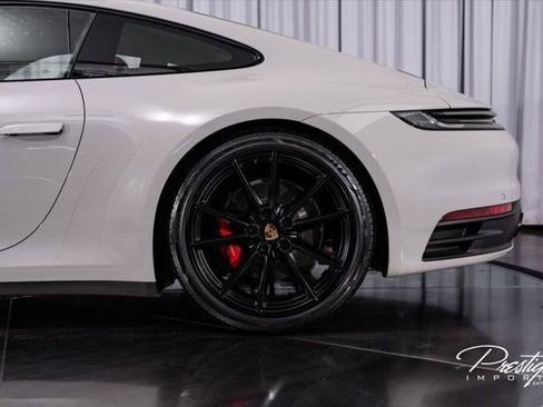 Used 2024 Porsche 911 Carrera S RWD image 13