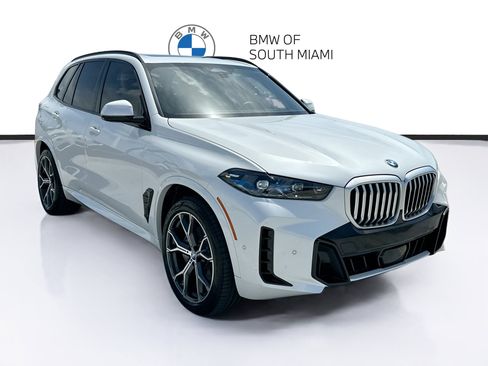 Used 2026 BMW X5 sDrive40i w/ M Sport Package RWD image 1