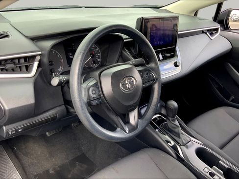 Used 2024 Toyota Corolla LE FWD image 17