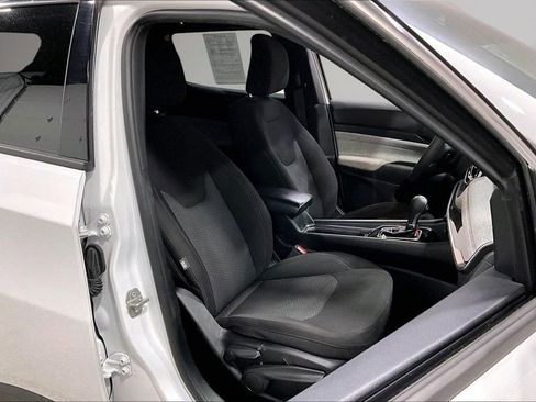 Used 2023 Jeep Compass Sport image 28