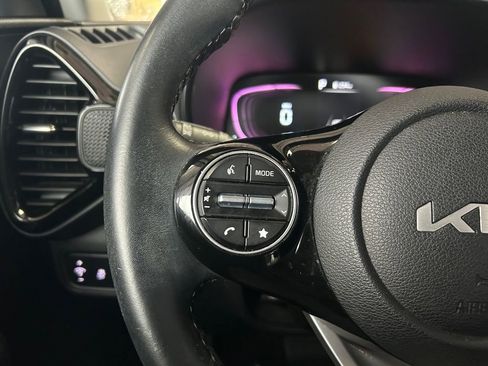 Used 2024 Kia Soul EX FWD image 17