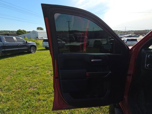 Used 2021 GMC Sierra 1500 AT4 AWD/4WD image 8