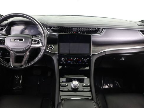 Used 2024 Jeep Grand Cherokee L Overland w/ Advanced Protech Group III AWD/4WD image 46