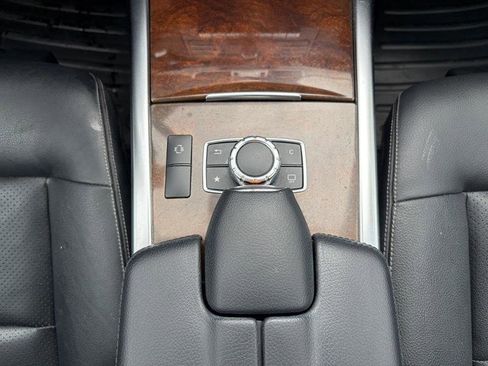 Used 2016 Mercedes-Benz E 350 Sedan image 20