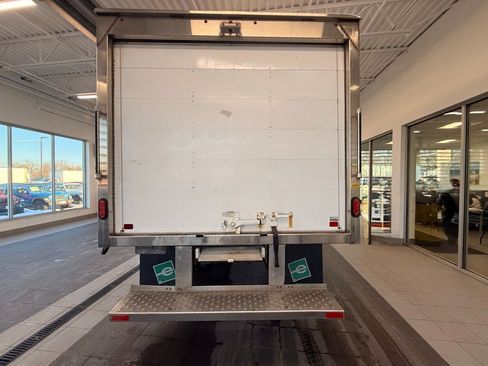 Used 2022 RAM 4500 Tradesman RWD image 9