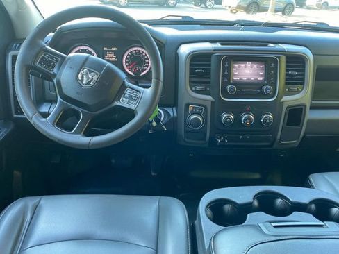 Used 2021 RAM 1500 Tradesman w/ Chrome Appearance Group RWD image 5