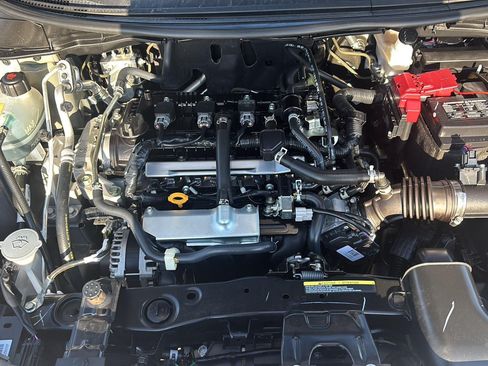 Used 2025 Nissan Versa SV FWD image 31