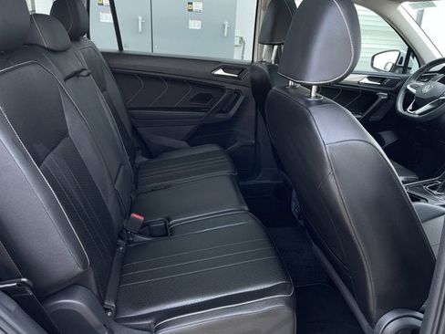 Used 2023 Volkswagen Tiguan SE FWD image 29