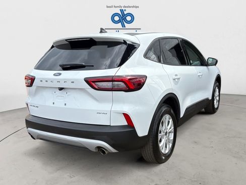 Used 2025 Ford Escape Active AWD/4WD image 6