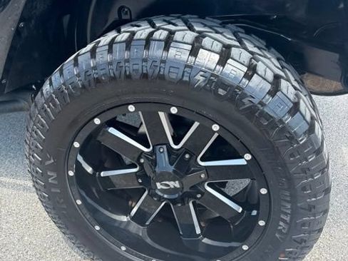 Used 2012 Jeep Wrangler Unlimited Rubicon AWD/4WD image 8