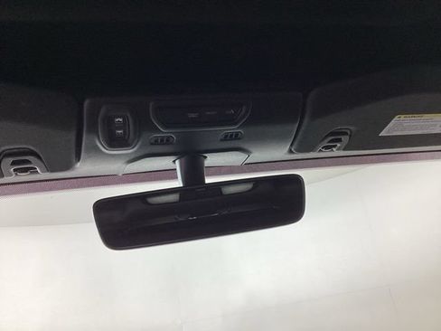 Used 2021 Jeep Wrangler Unlimited Sahara AWD/4WD image 16