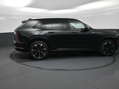 Used 2025 Cadillac Escalade IQ Sport 1 AWD/4WD image 9