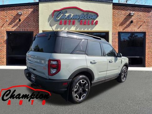 Used 2021 Ford Bronco Sport Outer Banks w/ Outer Banks Package AWD/4WD image 4