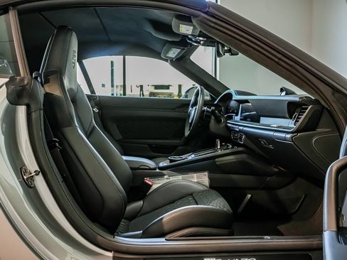 Used 2026 Porsche 911 Carrera GTS image 26