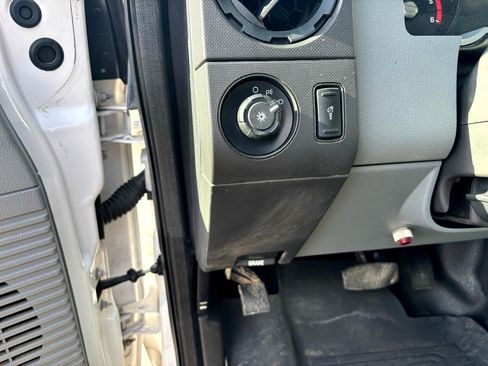 Used 2015 Ford F550 4x4 Regular Cab Super Duty image 28