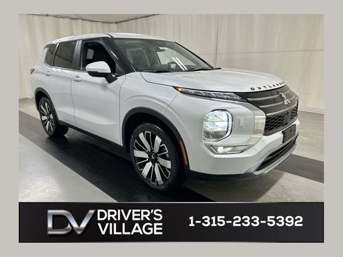 New 2026 Mitsubishi Outlander SE AWD/4WD image 1