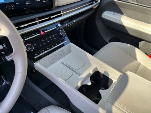 Used 2025 Hyundai Santa Fe SEL image 37