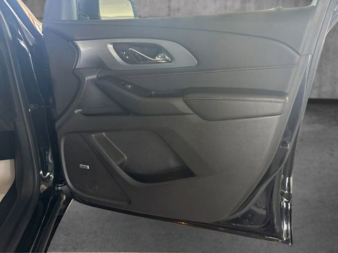 Used 2018 Chevrolet Traverse Premier w/ Redline Edition FWD image 21