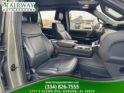 Used 2025 Ford Expedition Tremor image 12