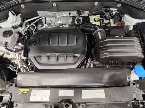 Used 2025 Volkswagen Atlas SEL Premium R-Line AWD/4WD image 54