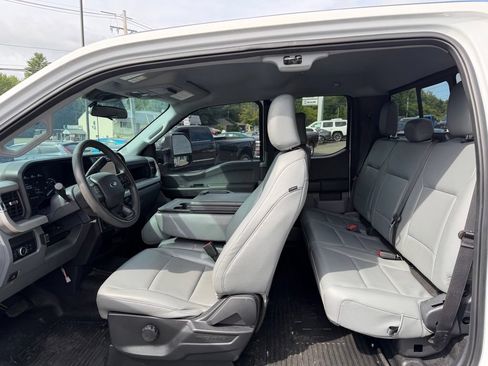 Used 2023 Ford F350 XL w/ Snow Plow Prep Package AWD/4WD image 10