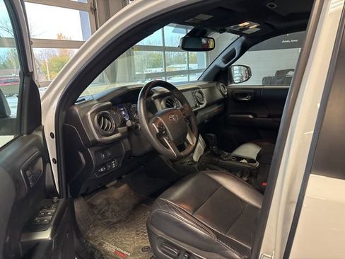 Certified 2023 Toyota Tacoma TRD Pro image 5