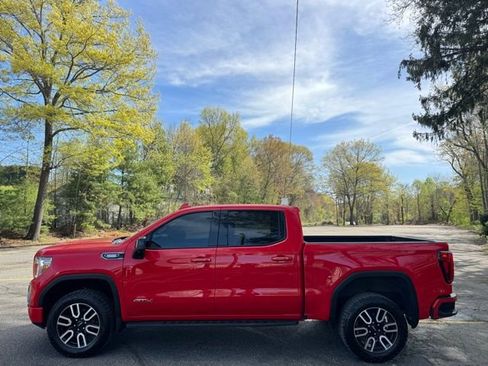Used 2021 GMC Sierra 1500 AT4 w/ AT4 Premium Package AWD/4WD image 9