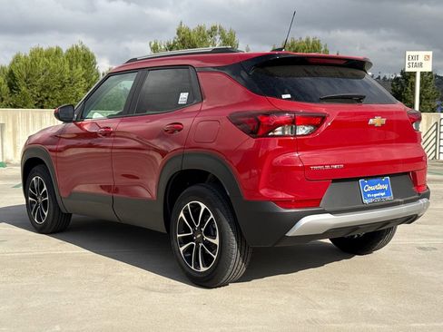 New 2026 Chevrolet TrailBlazer LT FWD image 6