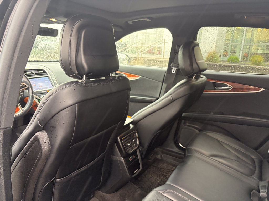 Used 2020 Lincoln Nautilus Reserve w/ Equipment Group 201A AWD/4WD image 14